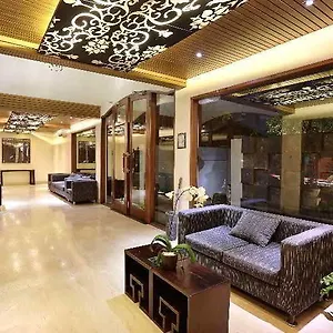 la-beau-kunti-villa-seminyak-bali.hotelsseminyak.net/