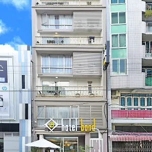 2* Hotel Bond