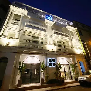  Hostal Hood